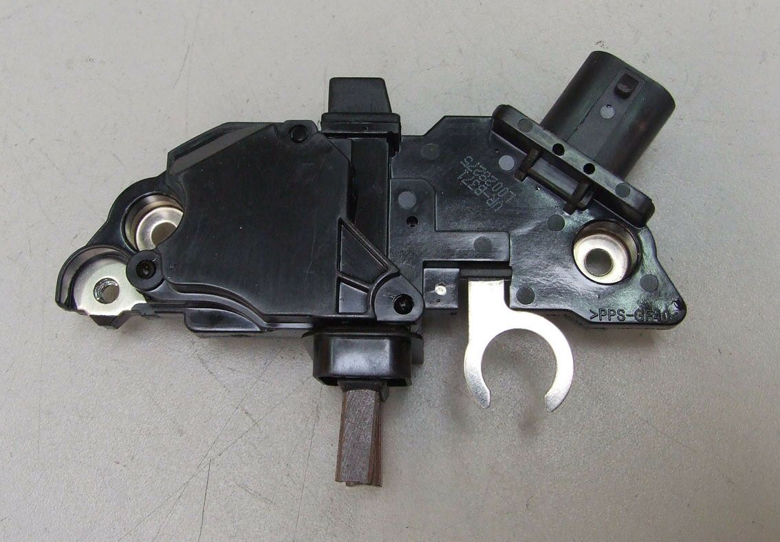 Regler bosch 12v opel astra g 2.0 dti vectra b 16v