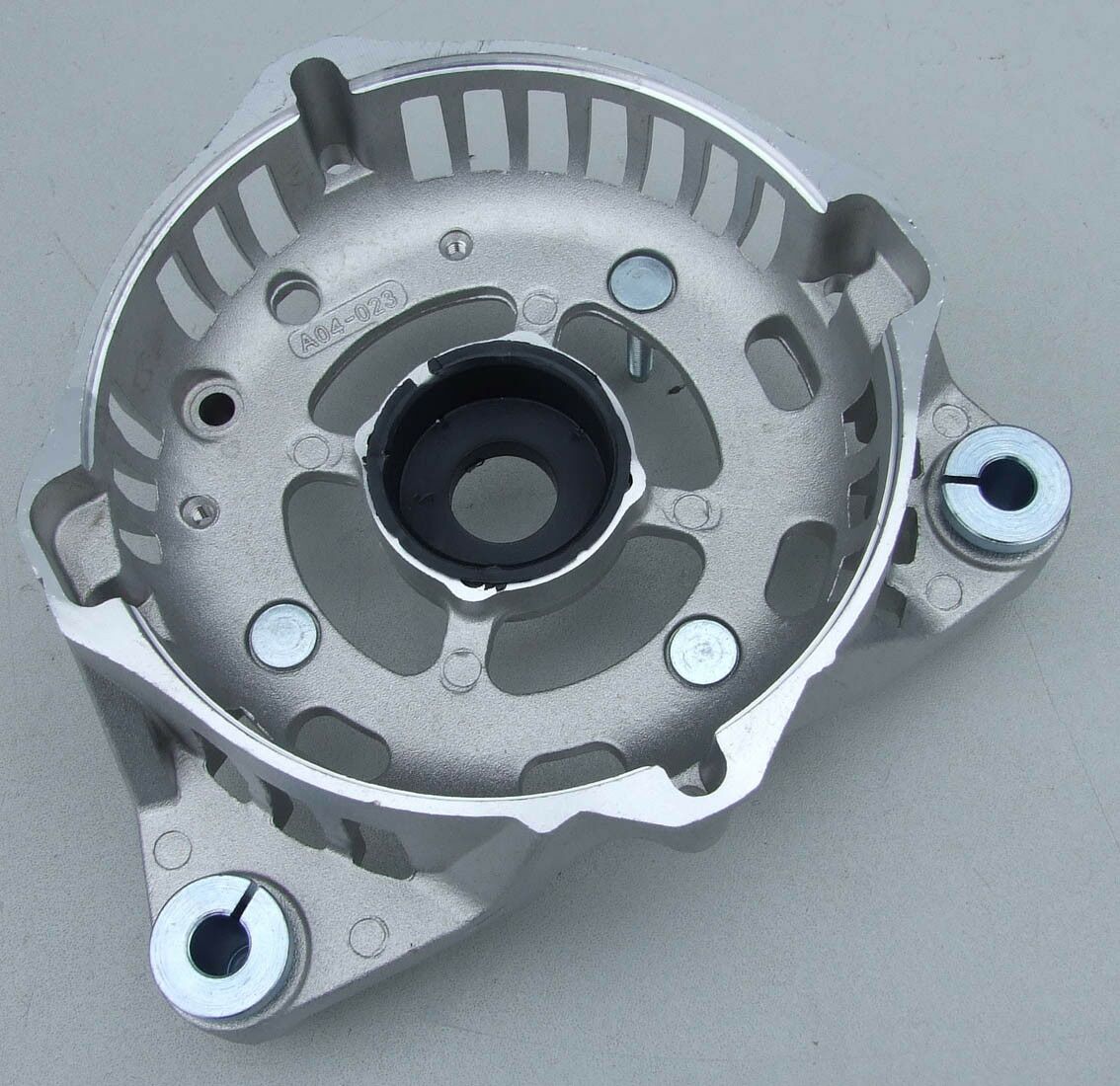Kuciste alternatora marelli ford focus 1.8 2.0 zadnje