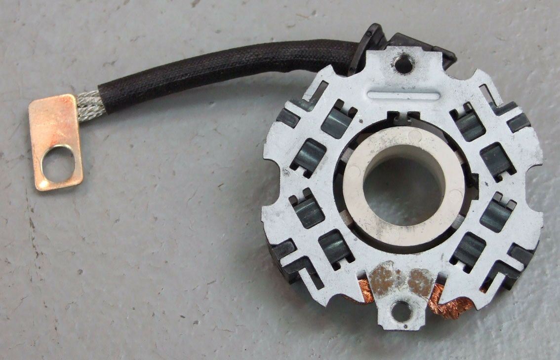 Nosac cetkica elektropokretaca mitsubishi renault megane ii