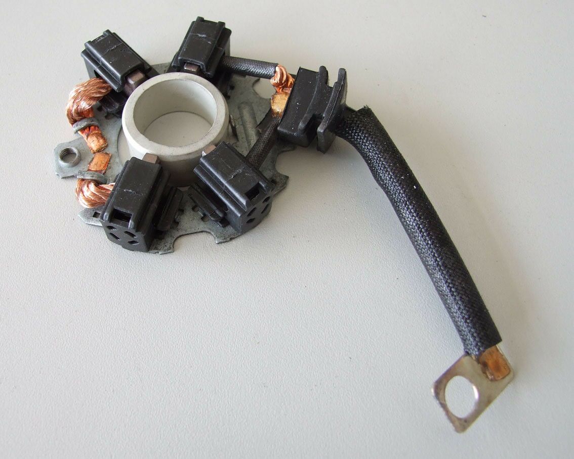 Nosac cetkica elektropokretaca mitsubishi renault megane ii