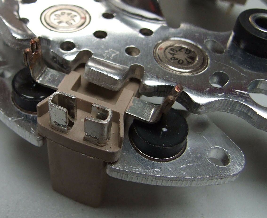 Diodni most denso ford fiesta 1.4 tdci 06-