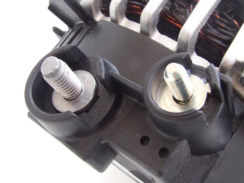 Alternator valeo 12v 90a 5pk mercedes a klasa 160,170 cdi