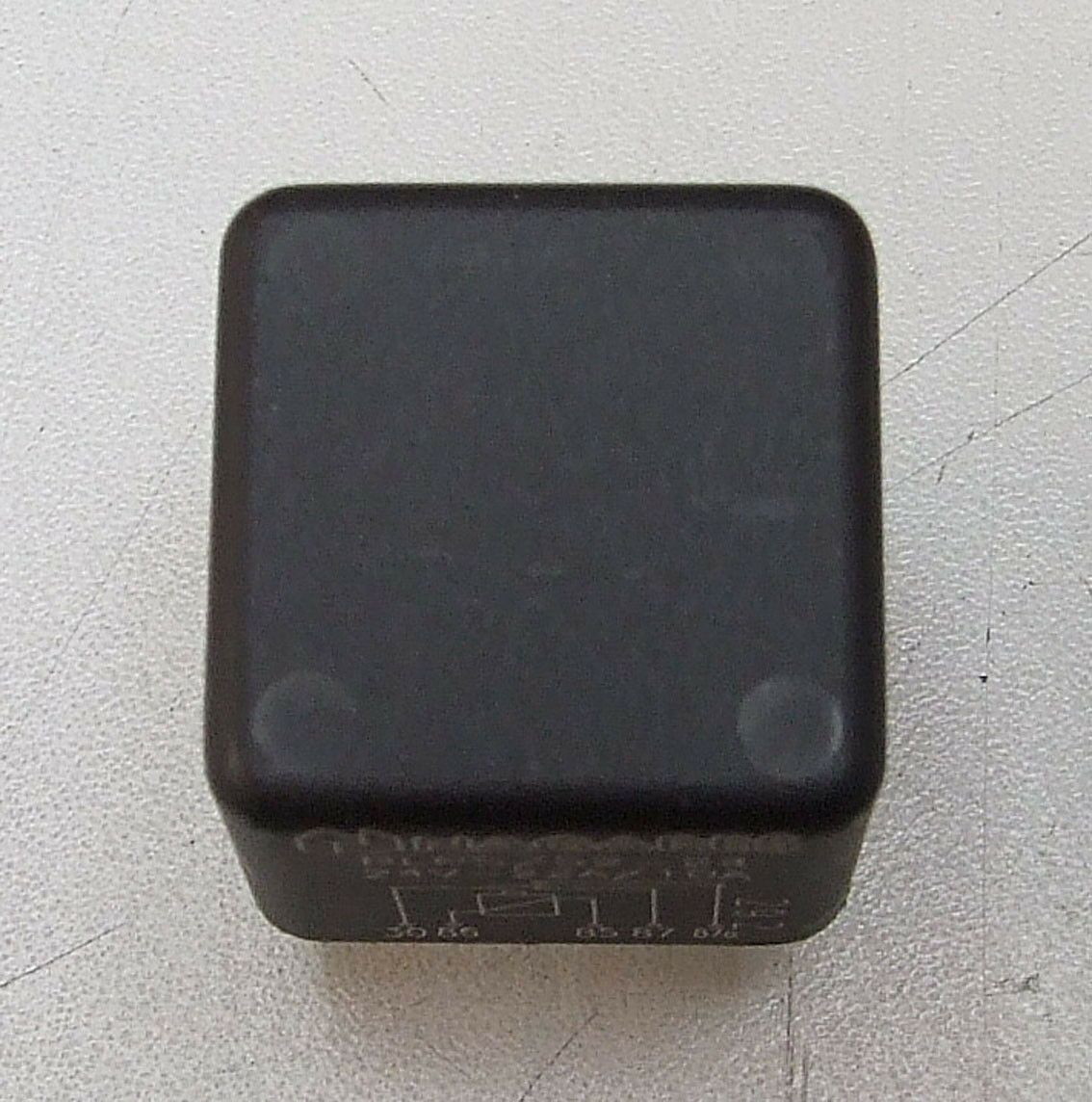Relej 24v 10/22a 5 pin