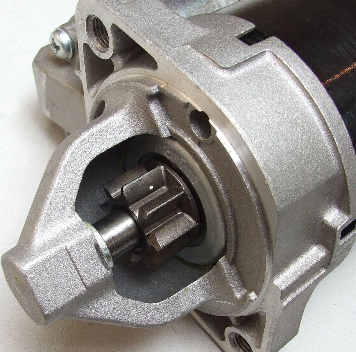 Elektropokretac mitsubishi 12v 0.9kw colt 1.3 1.5 1.6