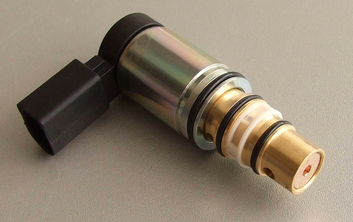 Kontrolni ventil kompresora klime sanden pxe14 vw golf vi