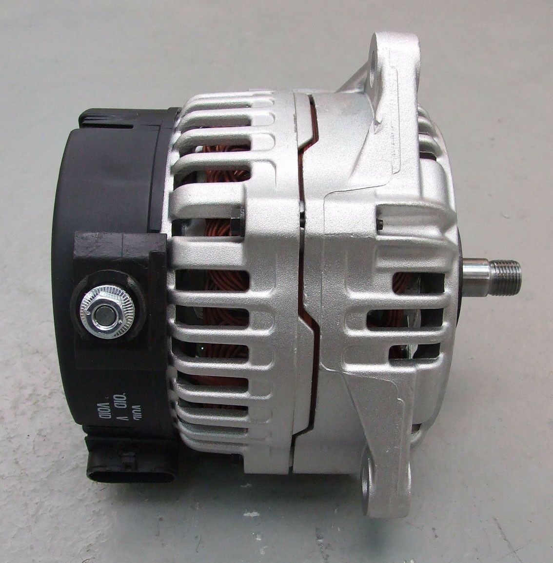 Alternator bosch 24v 90a man