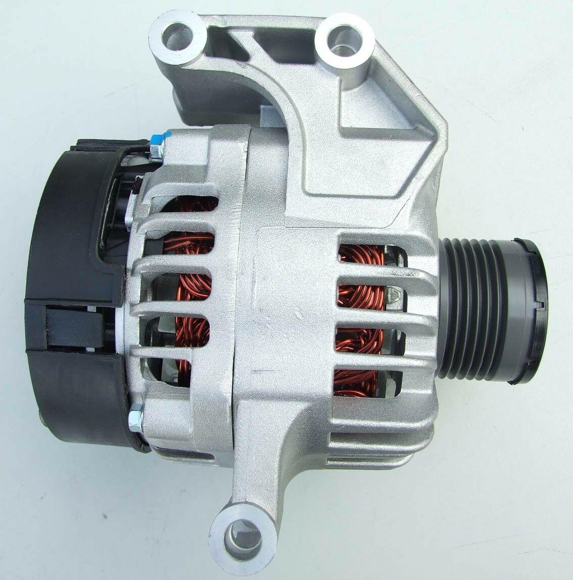 Alternator valeo 12v 90a opel corsa c 1.3dti punto