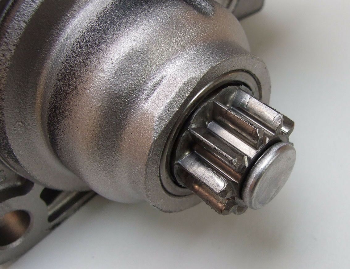 Elektropokretac bosch skoda fabia 1.4 mpi `02.- 113515 
