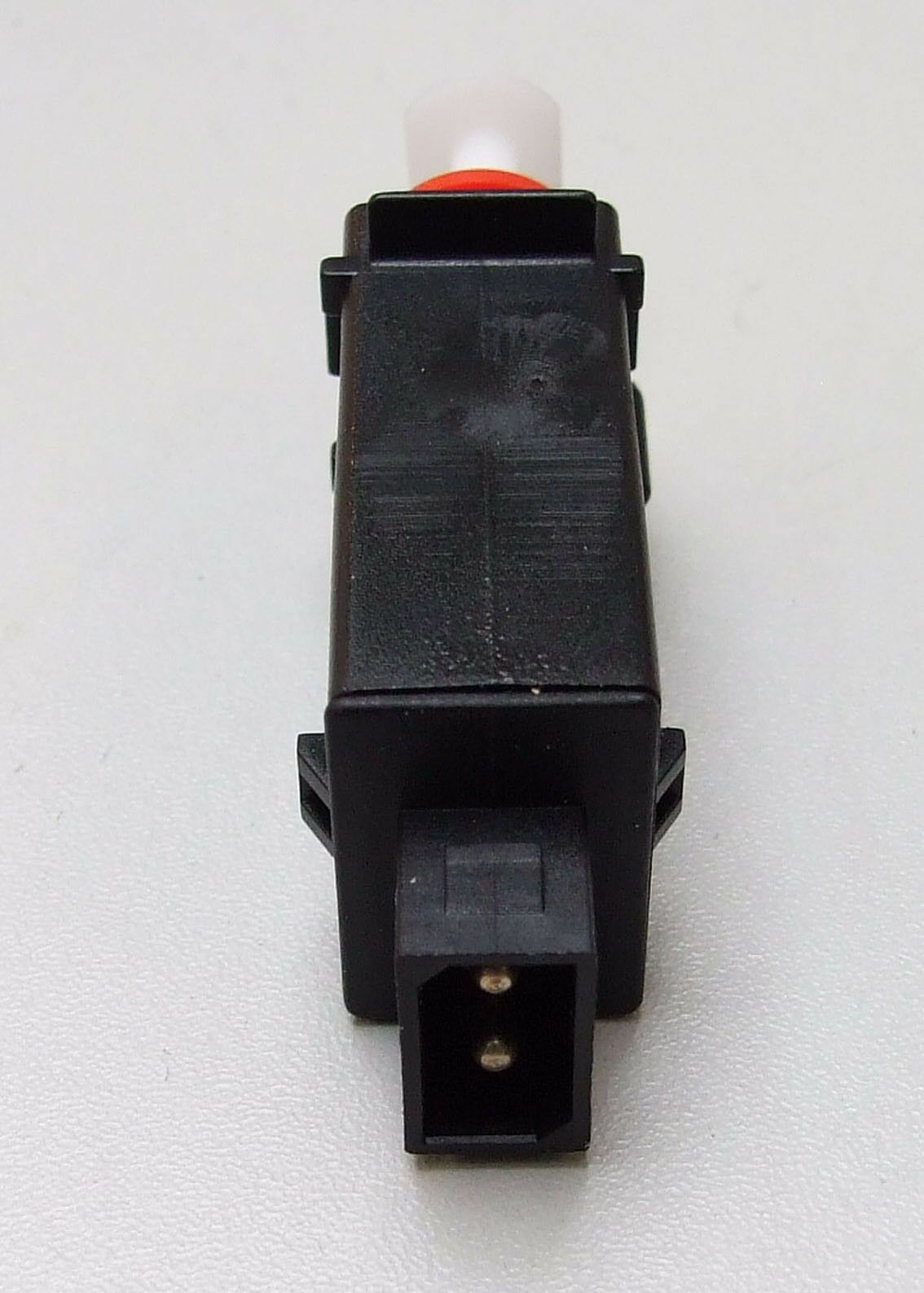 Prekidac stop svjetla bmw 3 e30