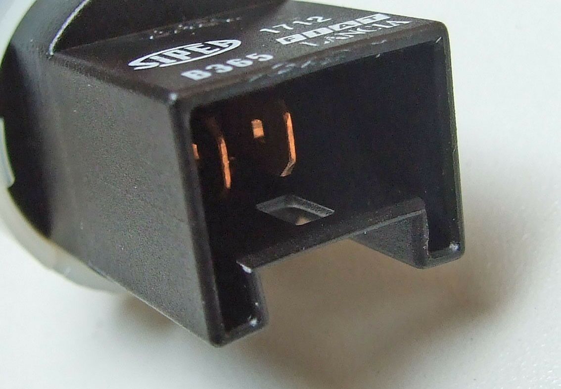 Prekidac stop svjetla citroen jumper