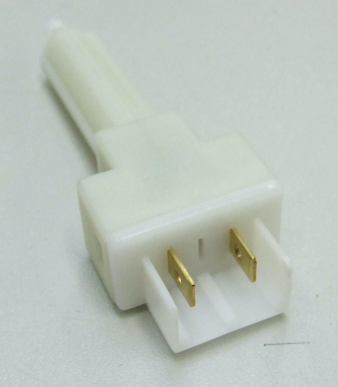 Prekidac stop svjetla vw caddy i