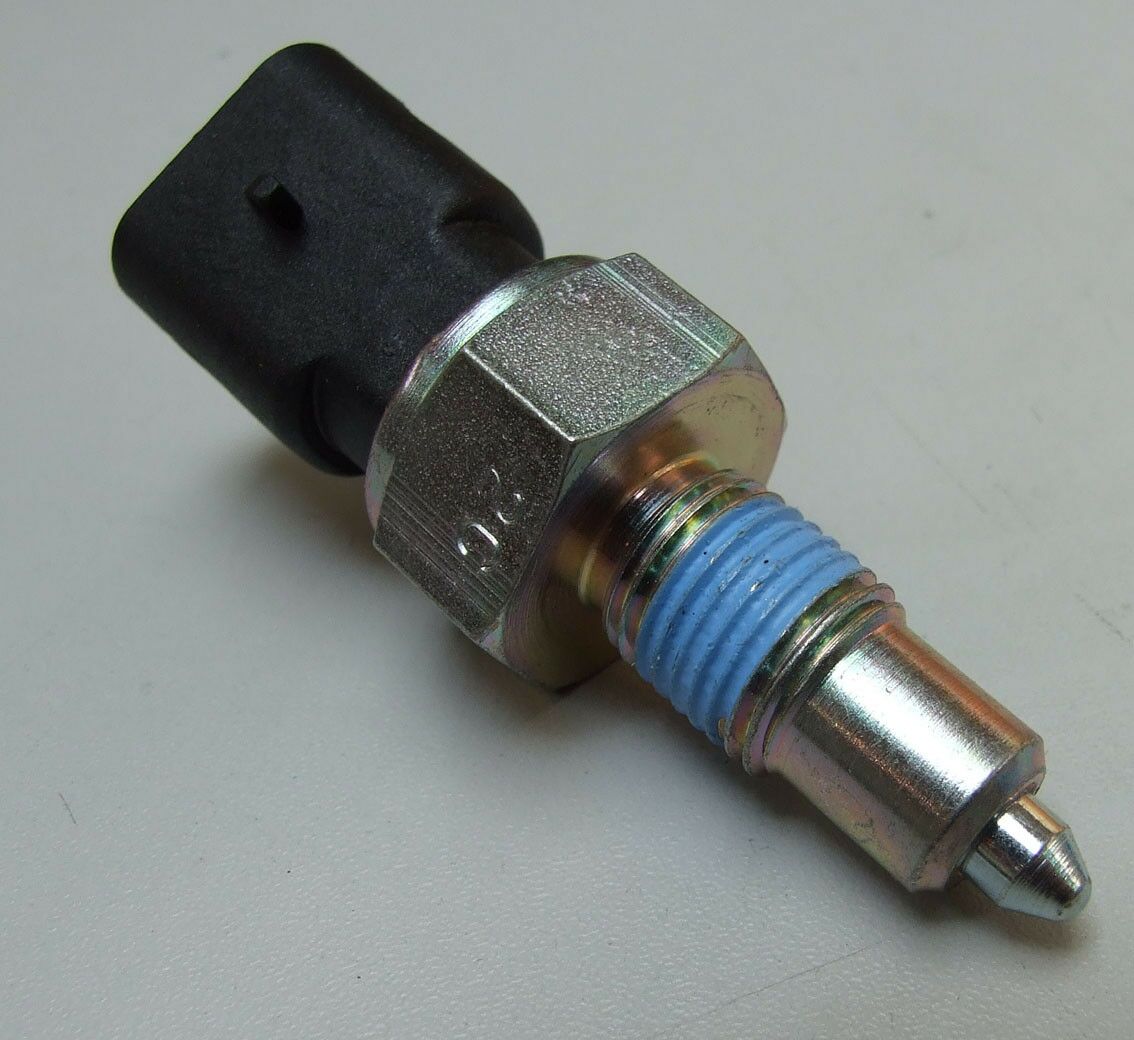 Prekidac rikverc svjetla fiat panda