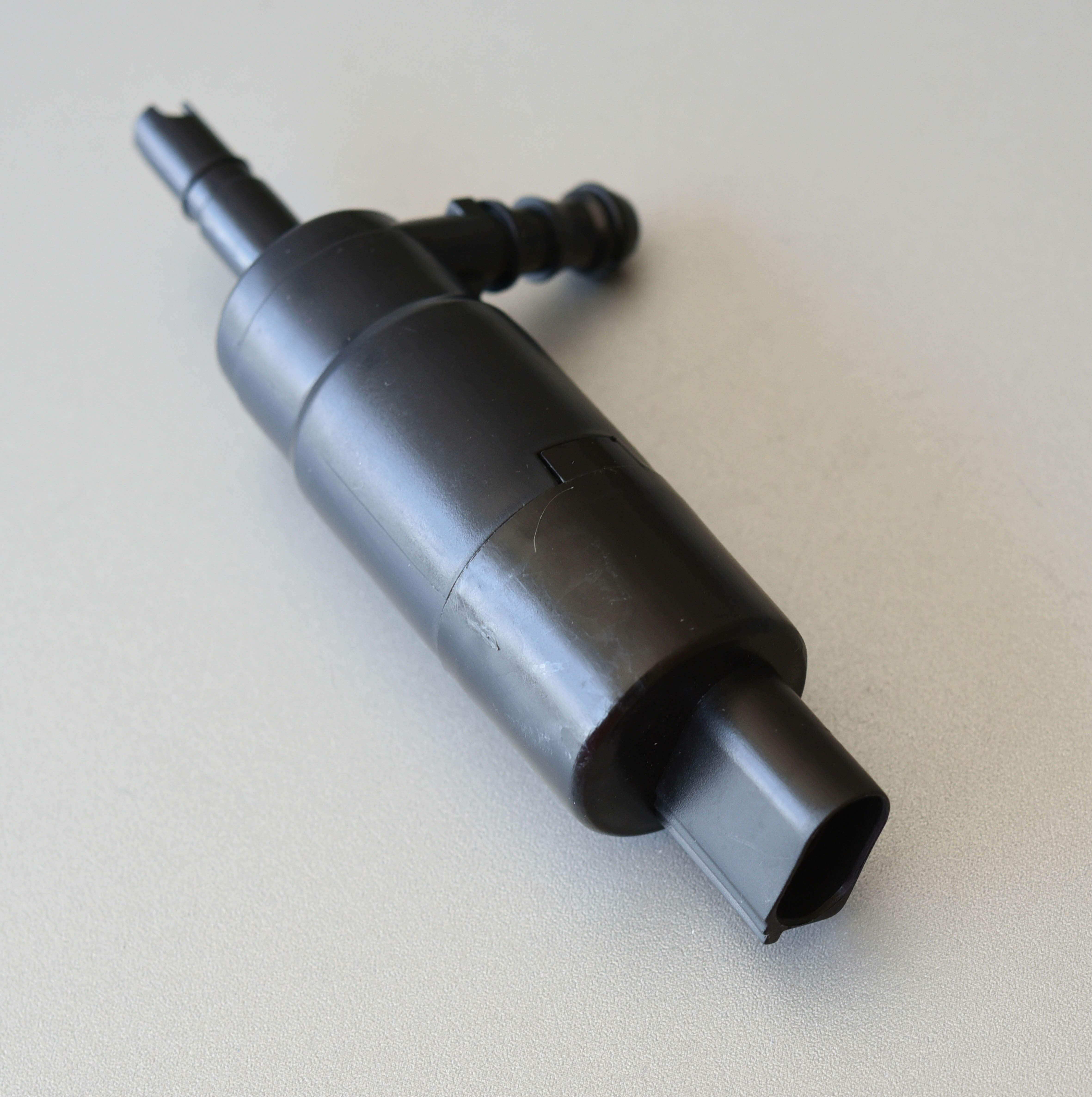 Pumpica brisaca vw, bmw, audi 00-