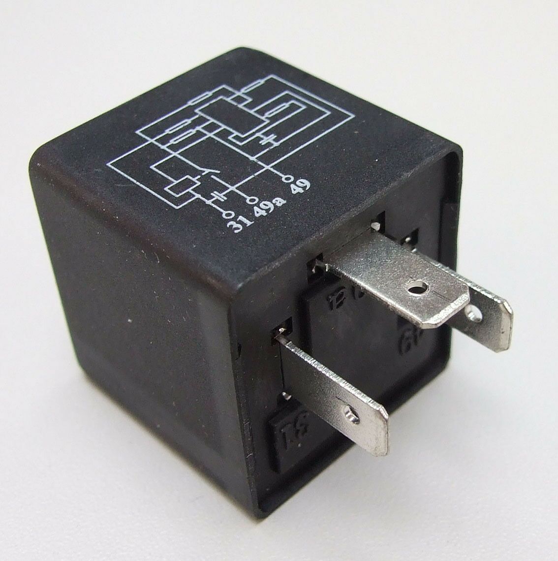 Relej zmigavaca 12v 3 pin