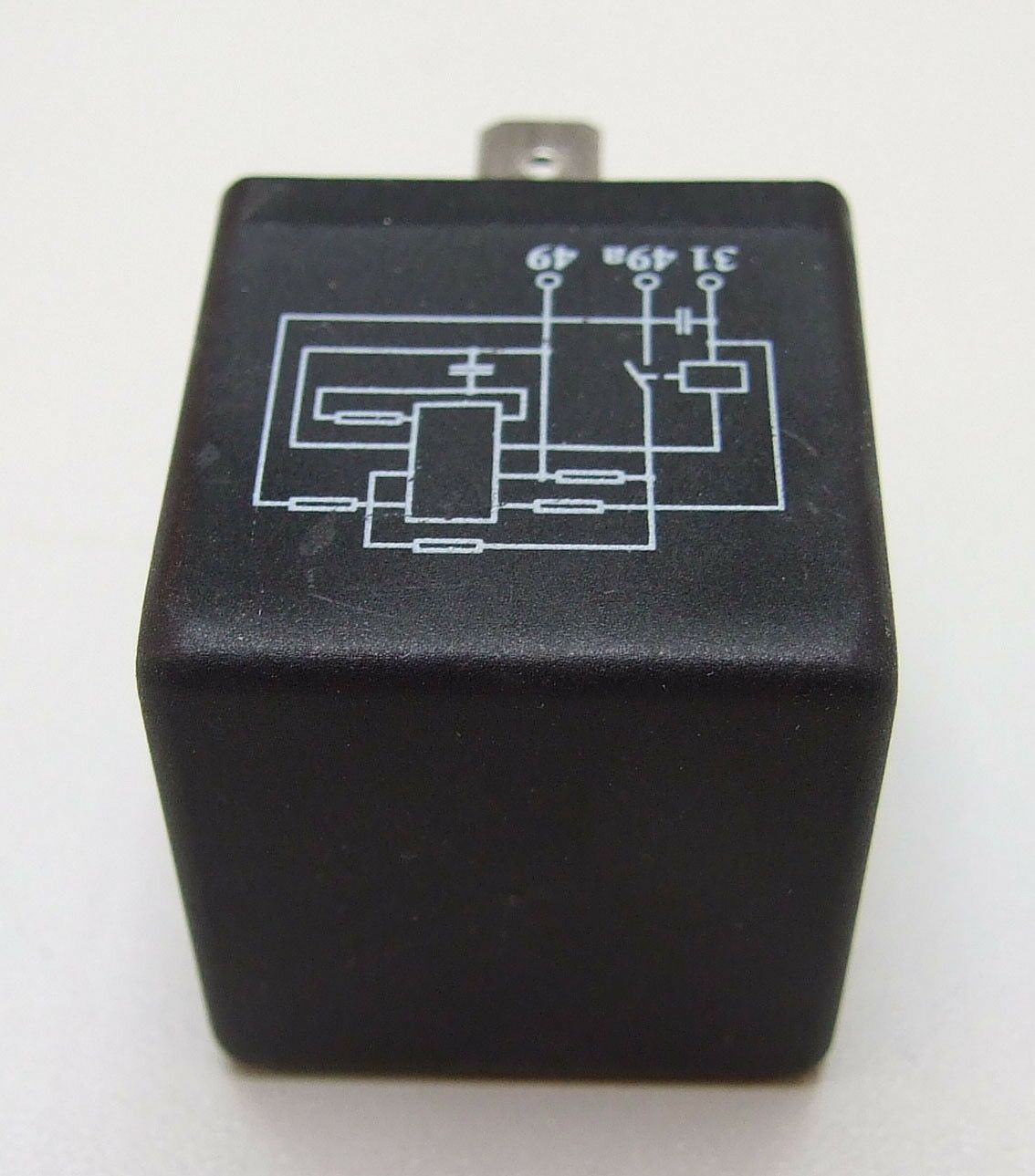 Relej zmigavaca 12v 3 pin