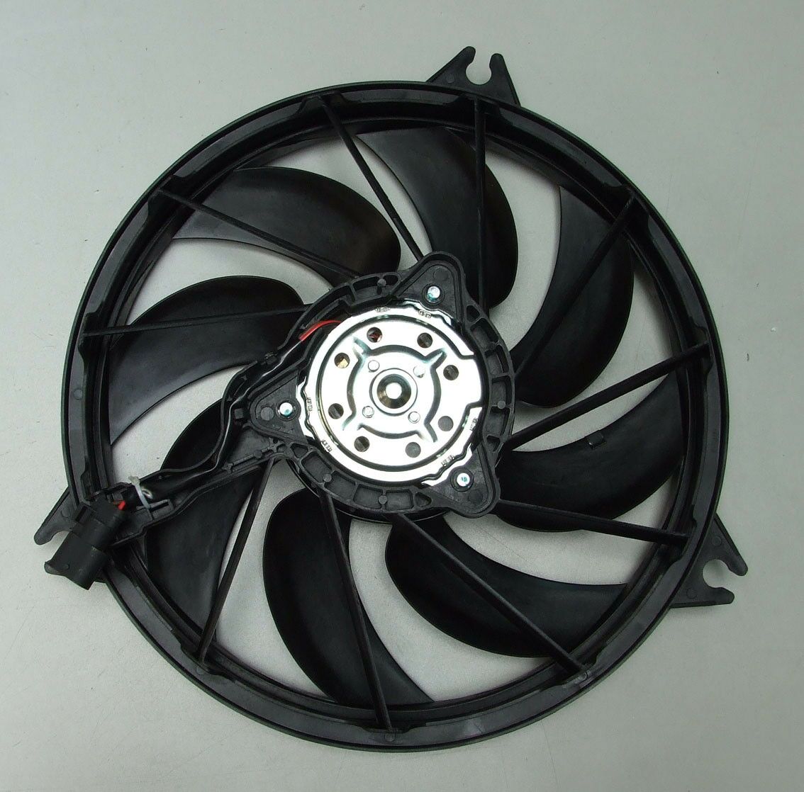 Ventilator hladnjaka motora peugeot 206 1.4hdi 01-