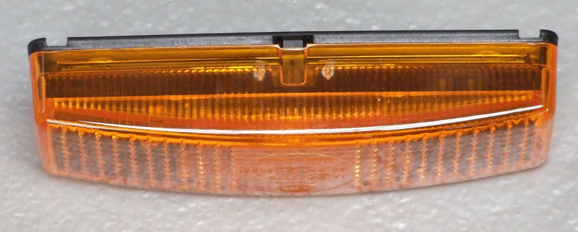 Lampa bocna zuta 110x40