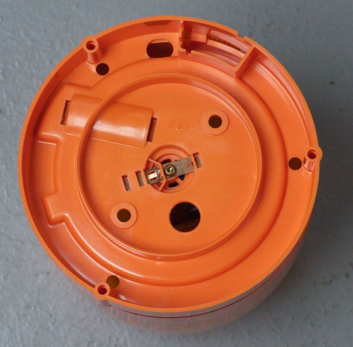 Rotaciona lampa 12v zuta kl yu