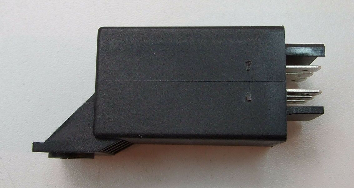 Relej 24v 6 pin programator