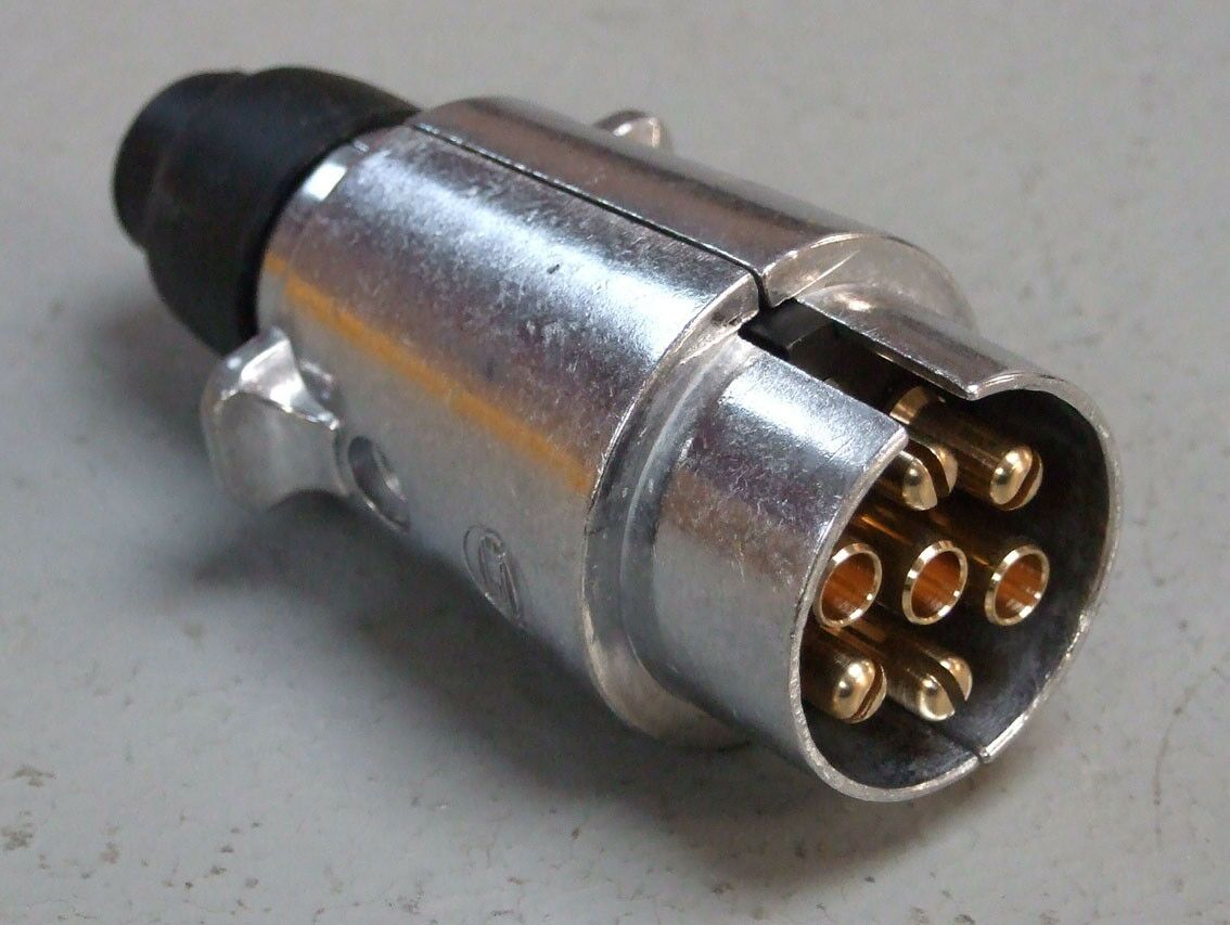 Utikac 7 pol metalni iso1724