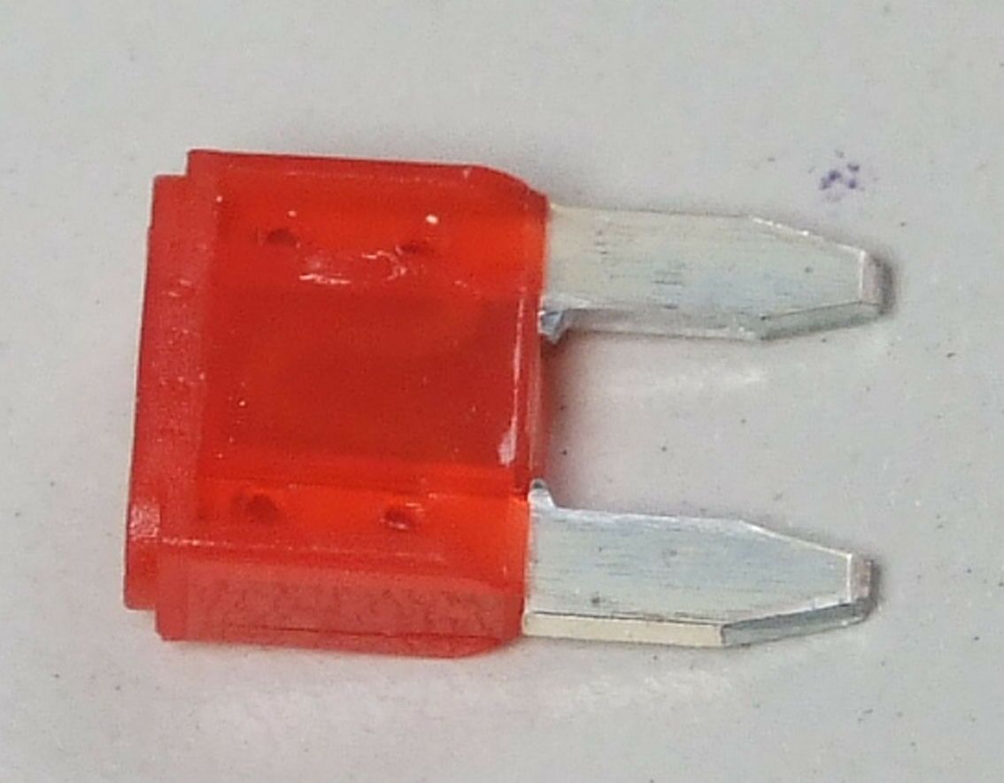 Osigurac mini 10a crveni