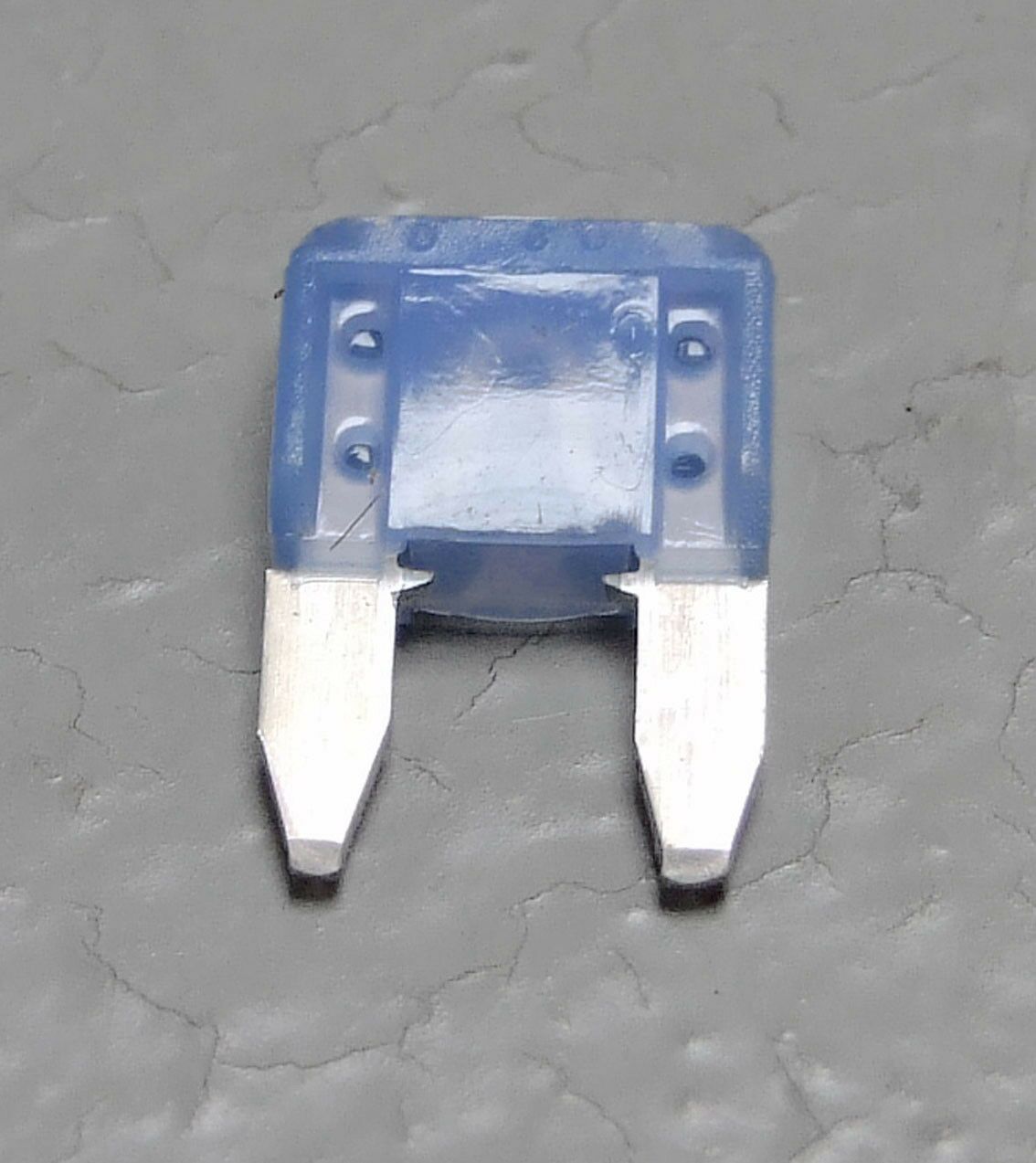Osigurac mini 15a plavi