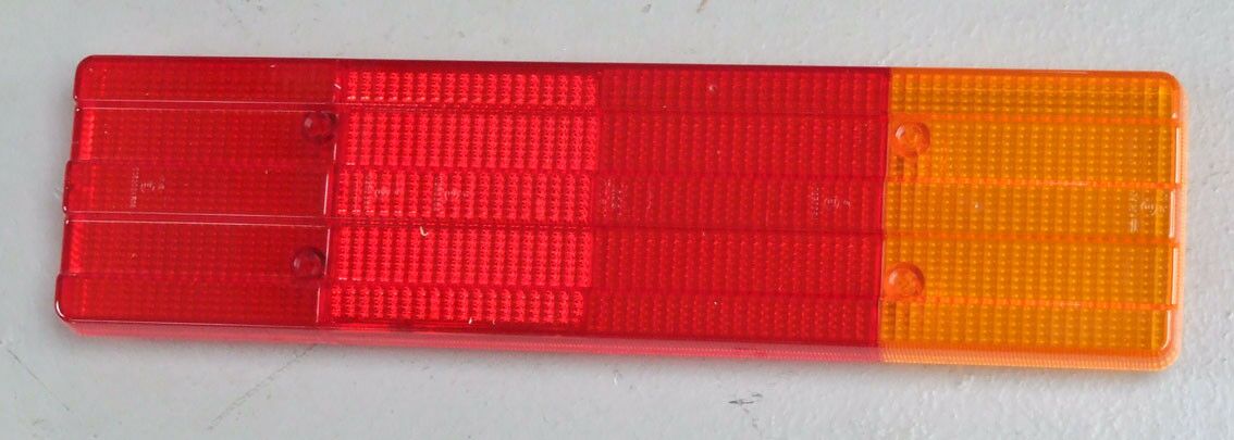Staklo stop lampe levo 4 dela