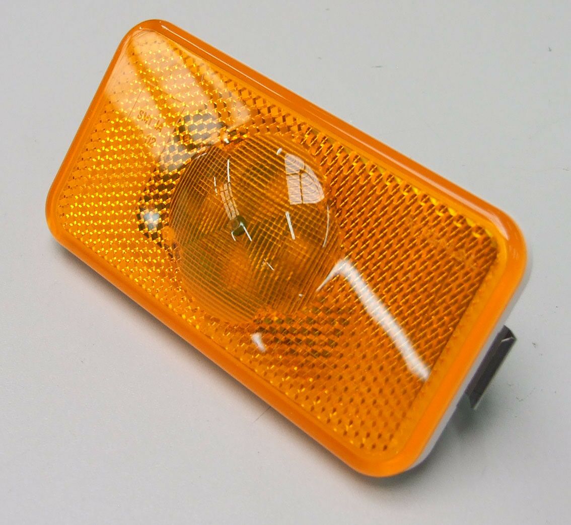 Lampa  102x54 zuta led volvo 2