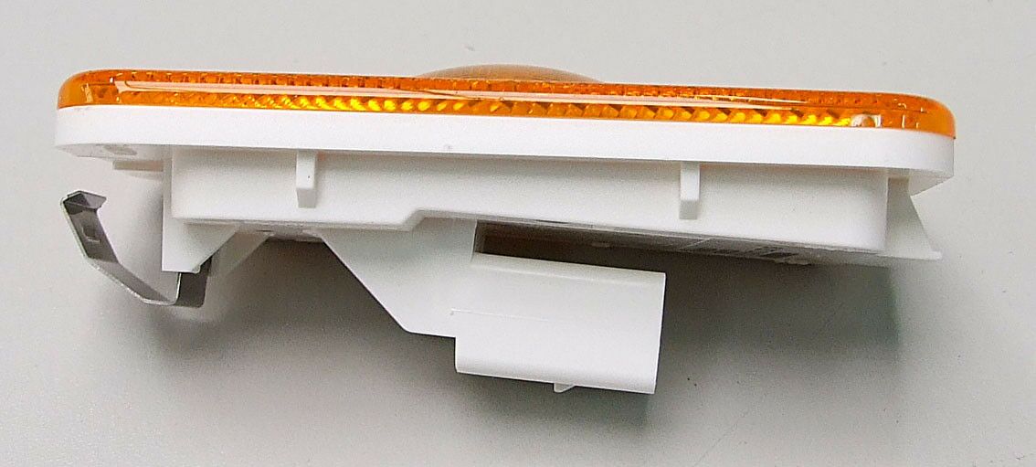Lampa  102x54 zuta led volvo 2
