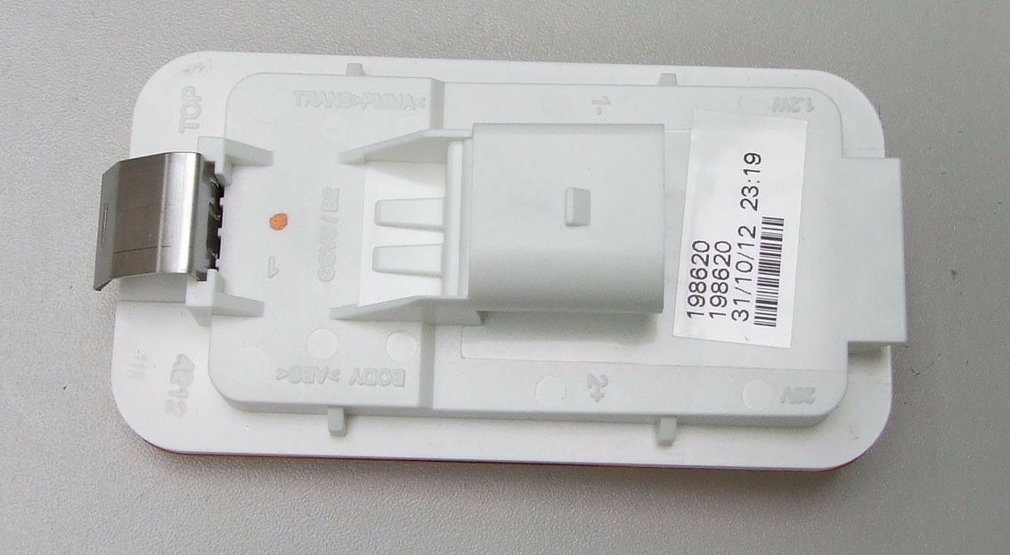 Lampa  102x54 zuta led volvo 2