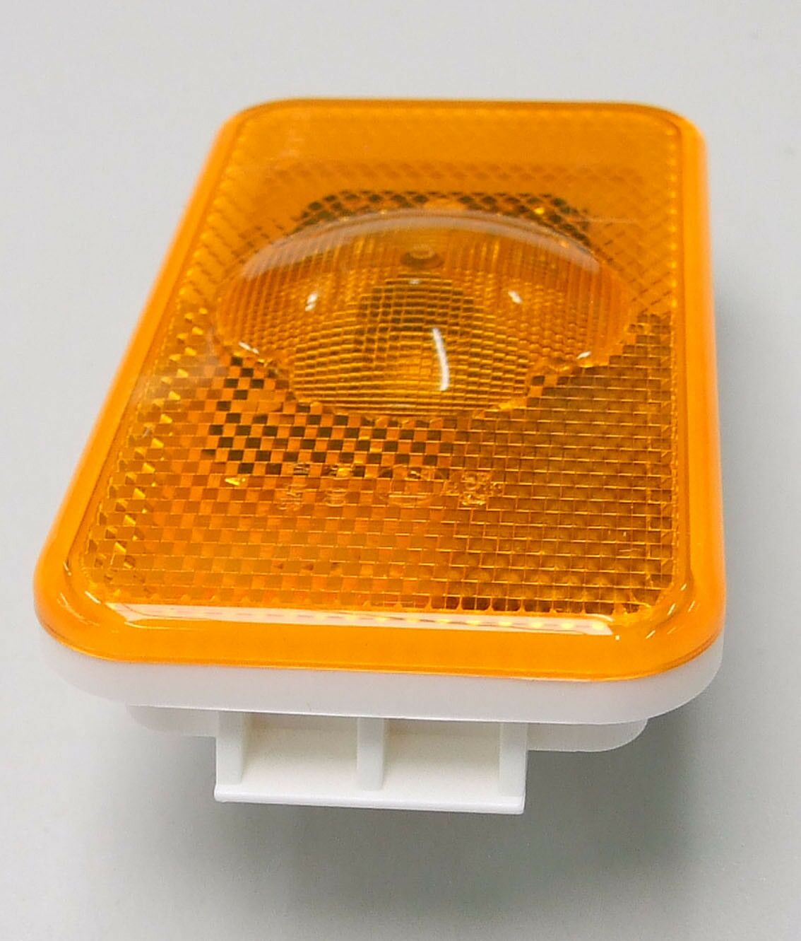 Lampa  102x54 zuta led volvo 2