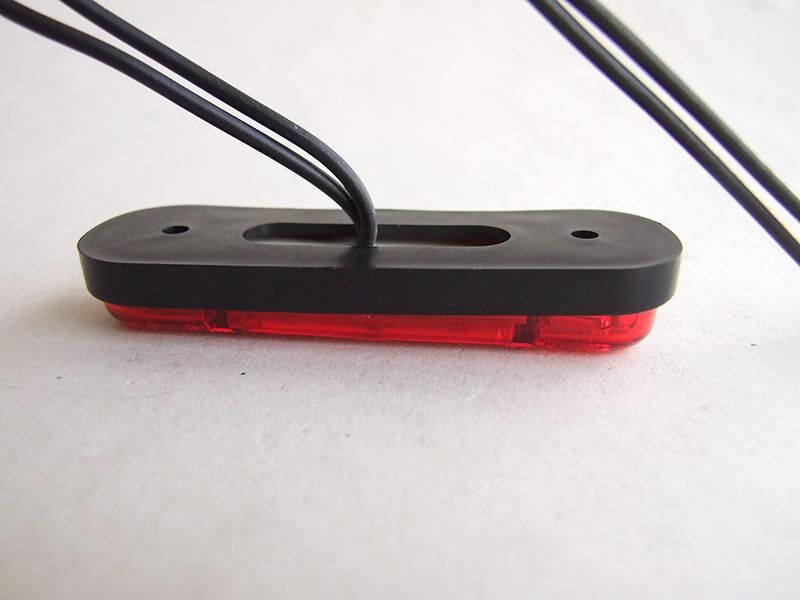 Gabaritno svjetlo crveno led slim 83.8x24.2 3 diode